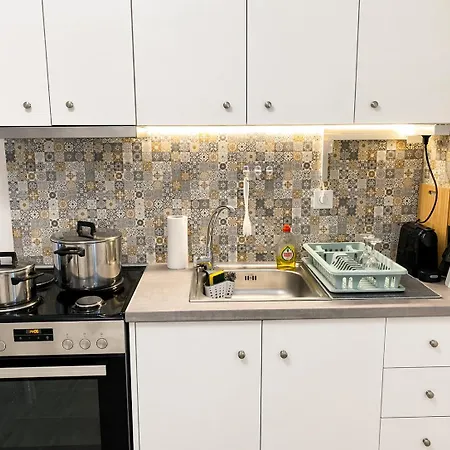 Elli's House -